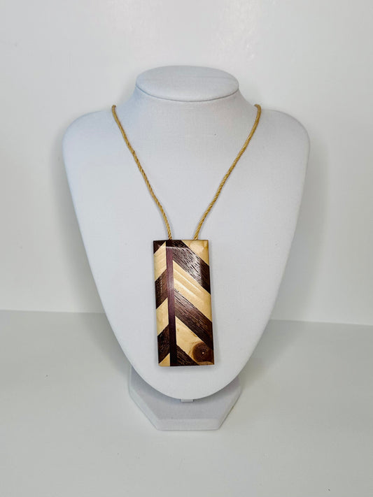 TucumWood Necklace – Stylish Eco-Friendly Jewelry with Tucum Fiber & Wood Pendant