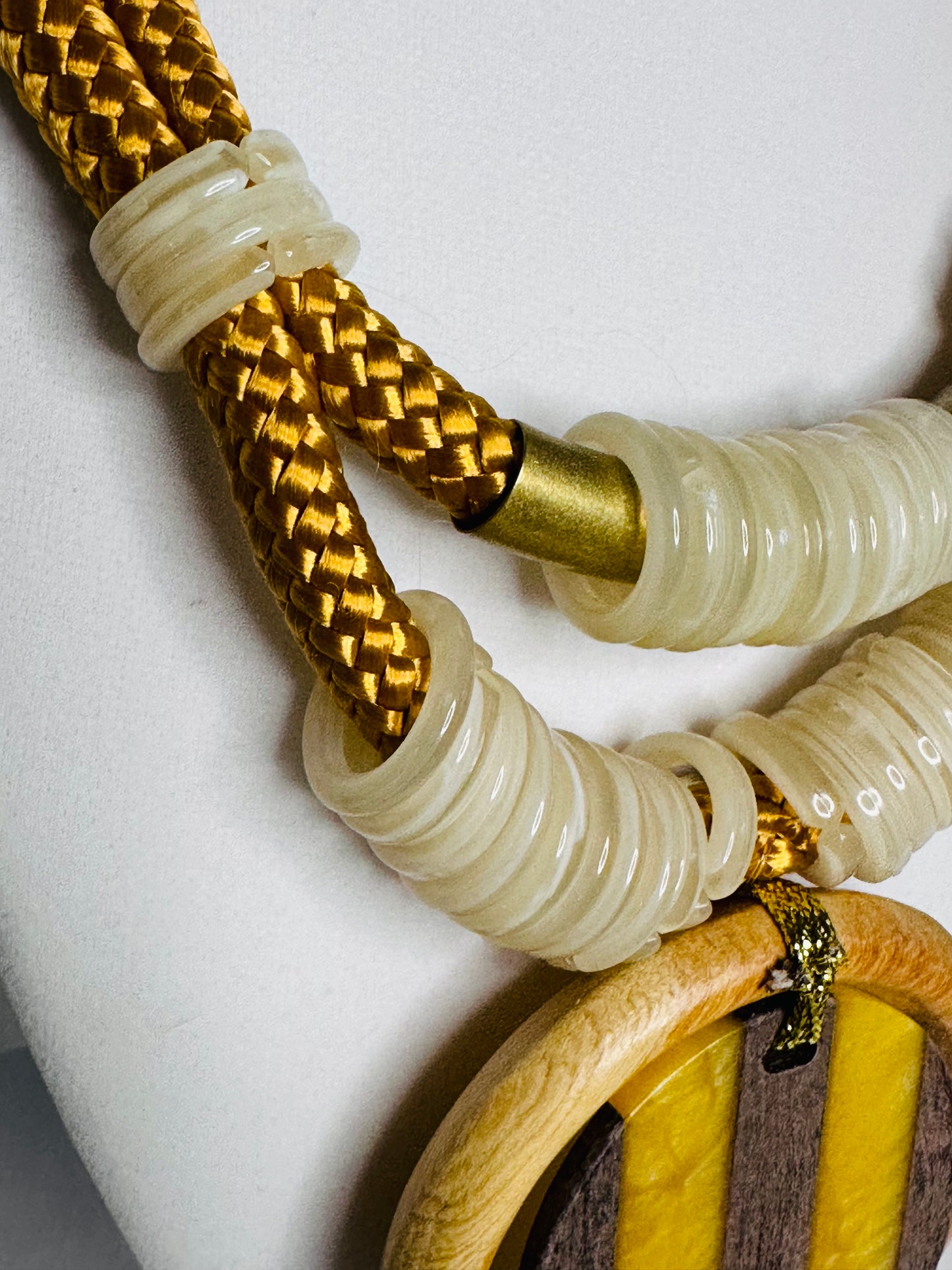 Eco- Reclaimed Wood and Round Resin Necklace – Handcrafted Natural Elegance