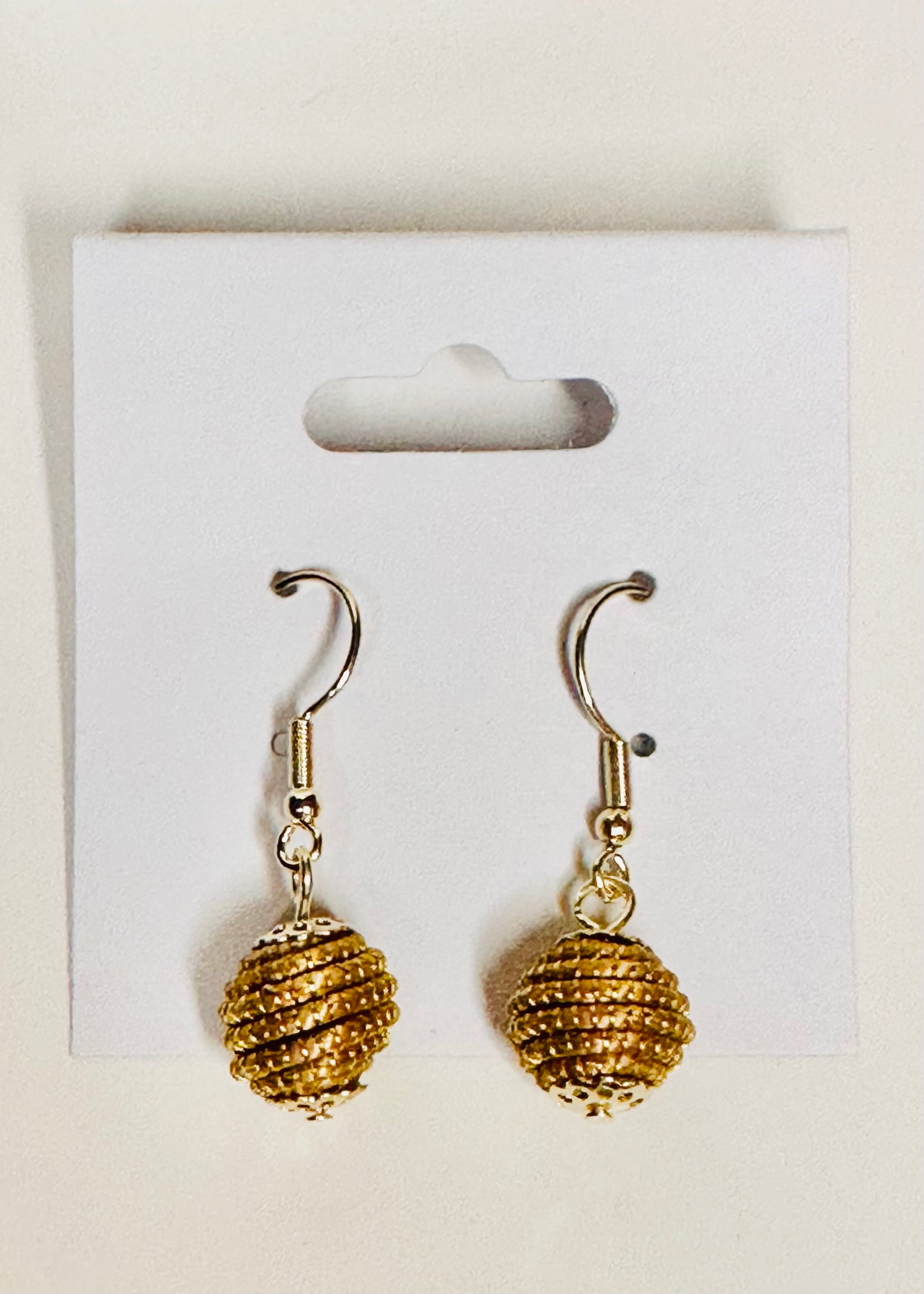 Aurora Set – Handcrafted Golden Grass Round Choker Necklace & Earrings Jewelry | Elegant & Lightweight detail2