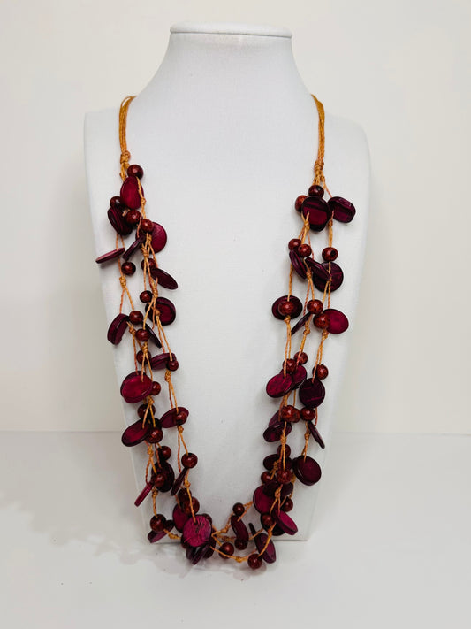Beaded necklace with acai seeds