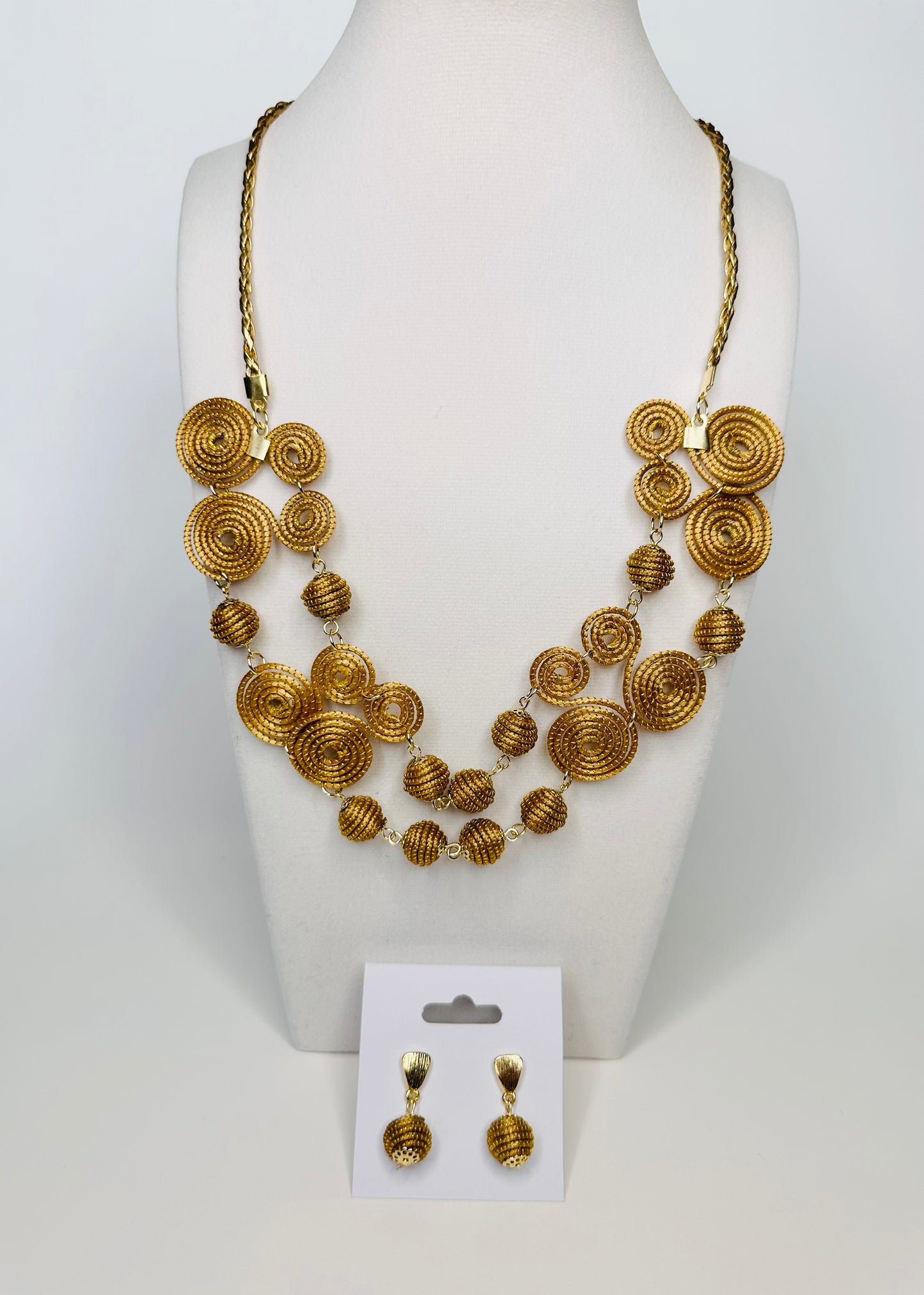 Golden Horizon Set – Handcrafted Golden Grass Necklace & Earrings | Eco-Friendly Jewelry