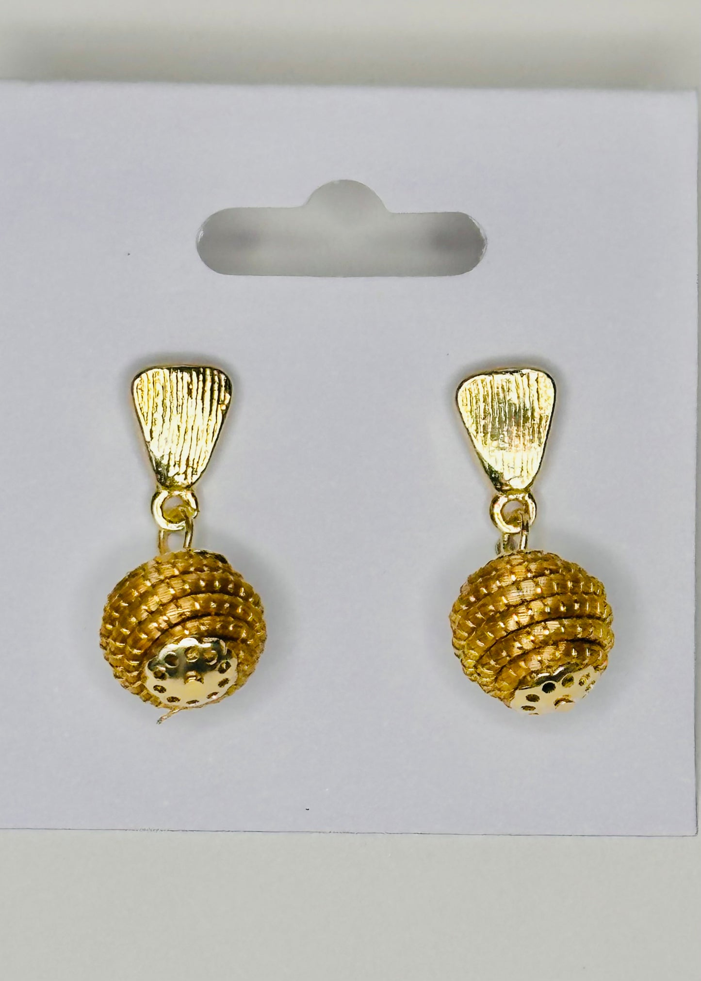 Golden Horizon Set – Handcrafted Golden Grass Necklace & Earrings | Eco-Friendly Jewelry detail2