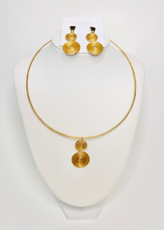 Golden Weave Set – Handwoven Golden Grass Jewelry by Quilombola Artisans | Sustainable Elegance