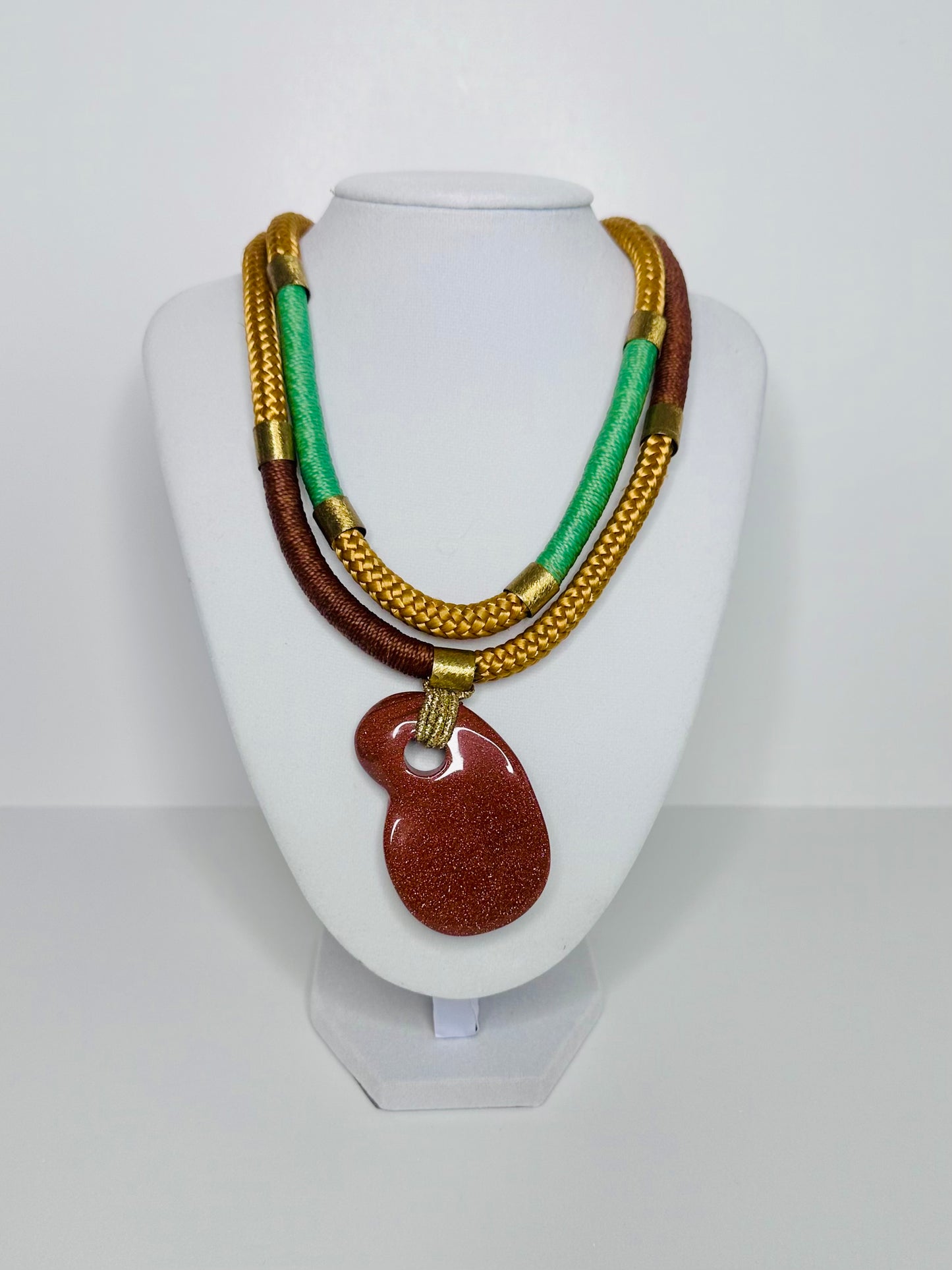 Mustard & Sunstone Necklace – A Touch of Warmth and Vibrance
