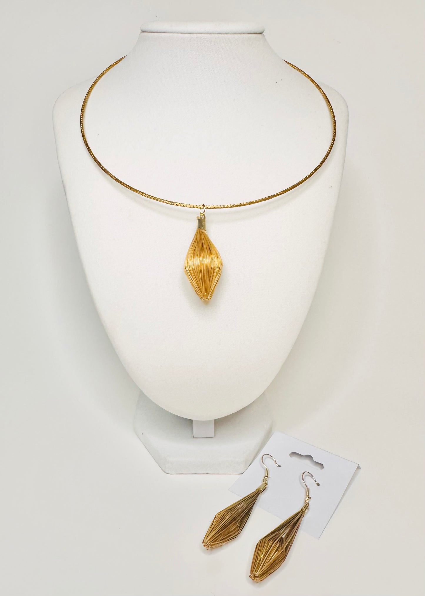 Nature's Radiance Set – Handcrafted Golden Grass Jewelry | Sustainable Natural Elegance