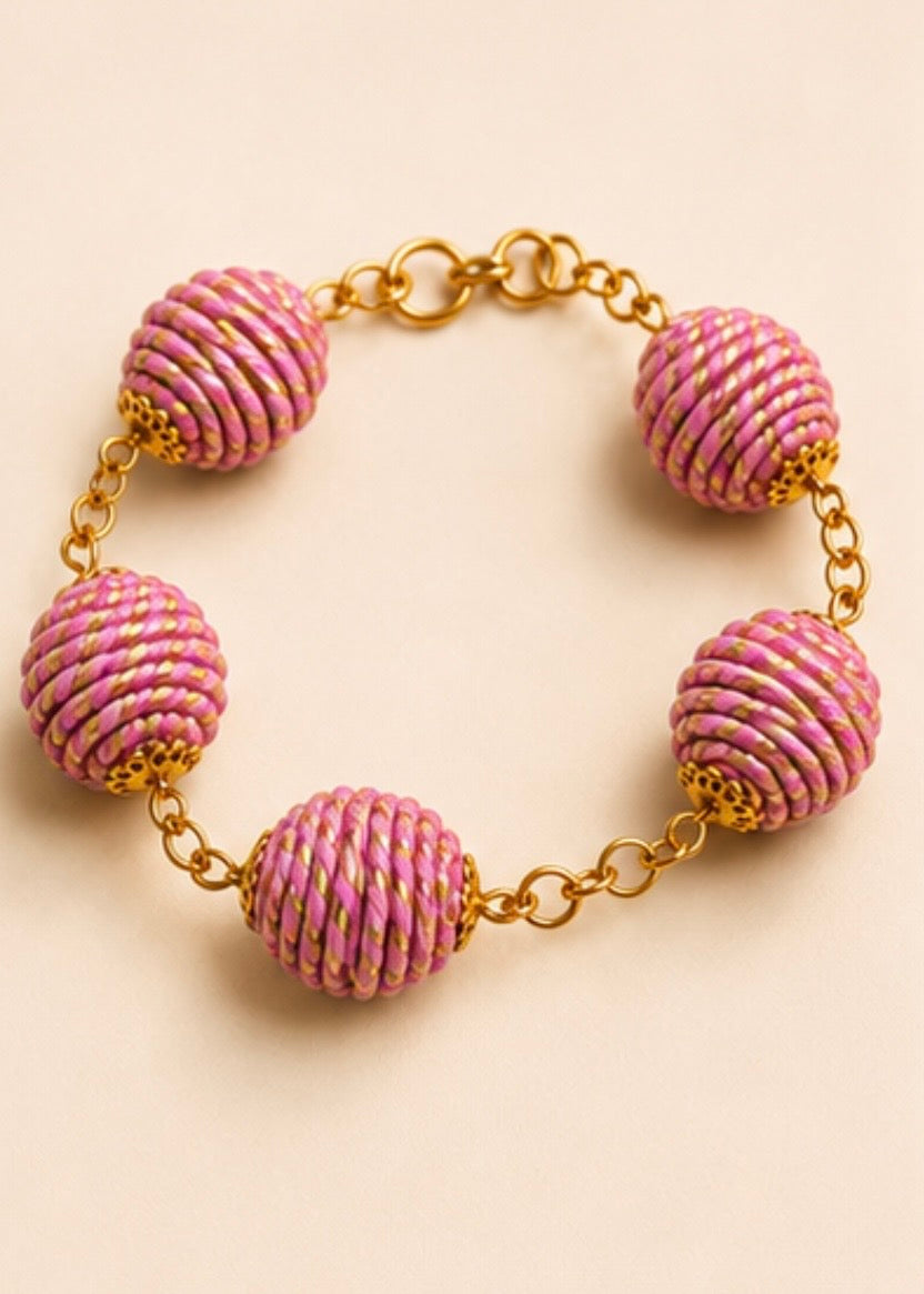 Pink Golden Grass sphere bracelet and earrings handcrafted from Brazilian Capim Dourado