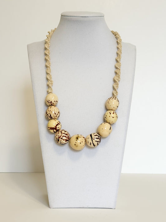 Tucum Fiber & Paxiúba Necklace – Handmade Amazon Jewelry