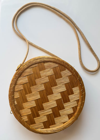 Capim Dourado Round Crossbody Bag – Brazilian Golden Grass