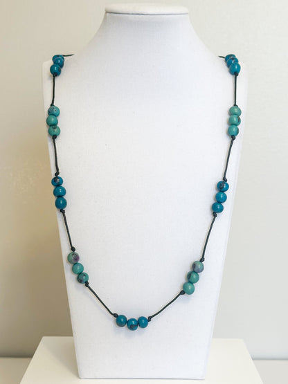 Açaí seed necklace handcrafted by an Indigenous Amazon community.