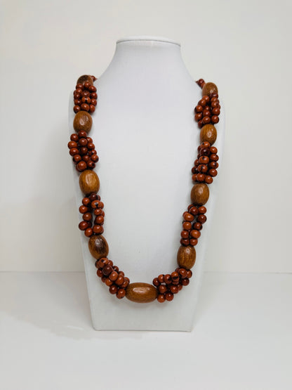 Brown açaí seed and wood artisan necklace