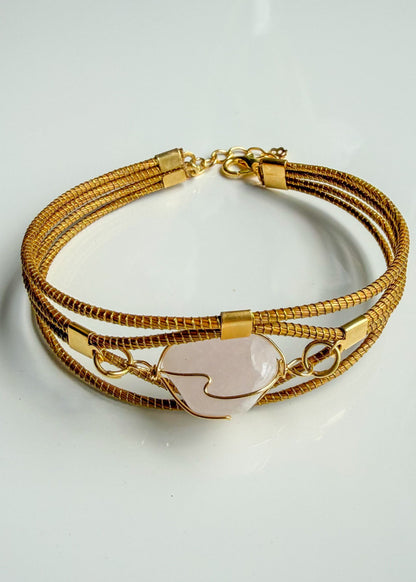 Capim dourado bracelet color variants:  white