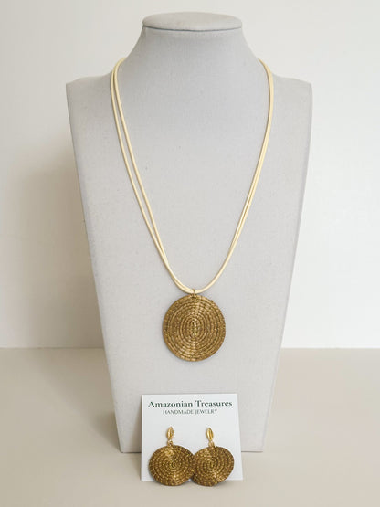 Golden Spiral capim dourado necklace and earrings set handcrafted with golden grass.