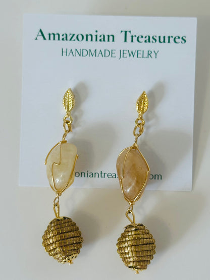 Golden grass earrings with citrine gemstone handcrafted from capim dourado