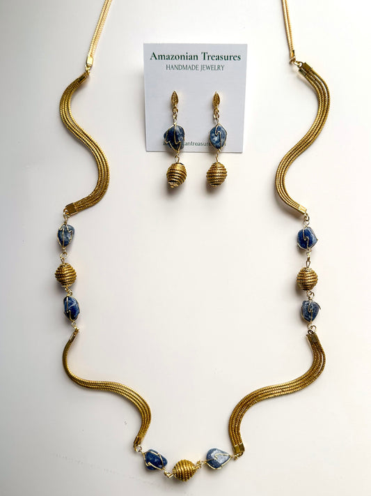 Golden grass necklace and earrings set with natural gemstone handcrafted with capim dourado