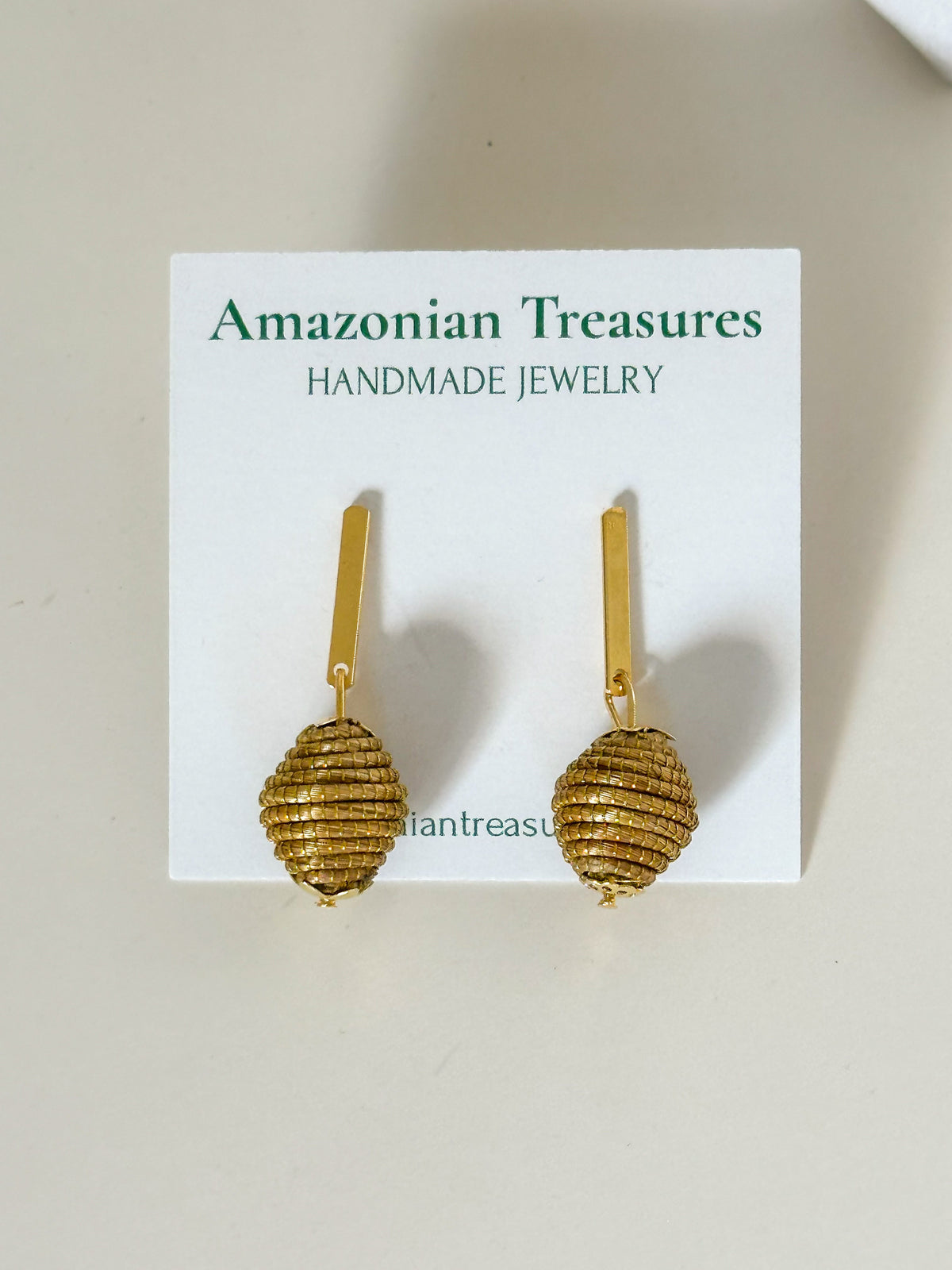 Laços Dourados golden grass infinity necklace set  matching golden grass earrings.