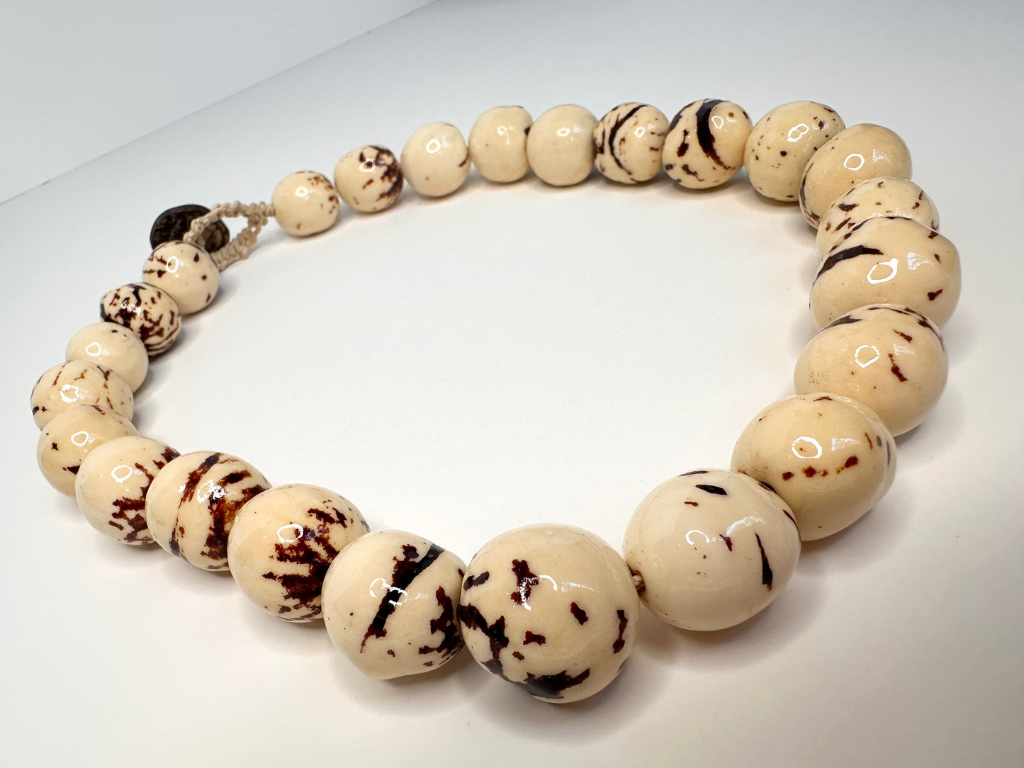 Paxiuba Essence Necklace| Handmade Eco-Friendly JewelryBeige2