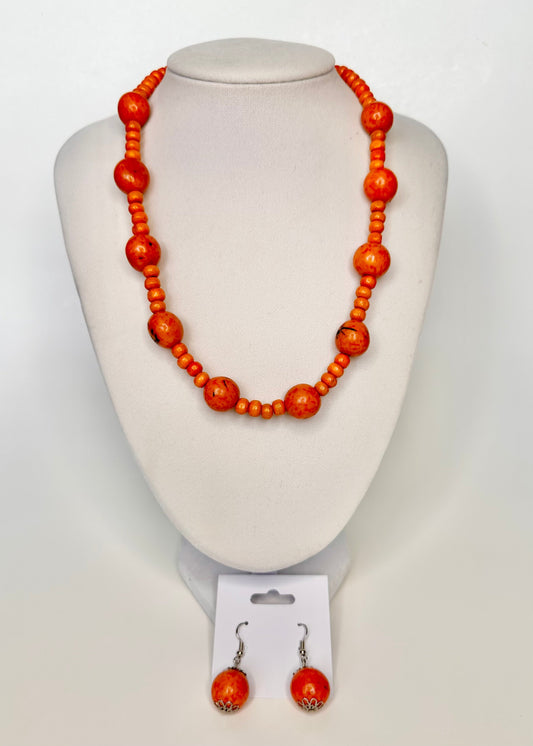 Reclaimed wood and paxiubinha seed necklace and earrings set