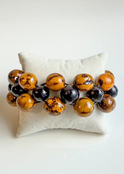 Soap Seed and Caranã bracelet handcrafted by a Brazilian artisans association