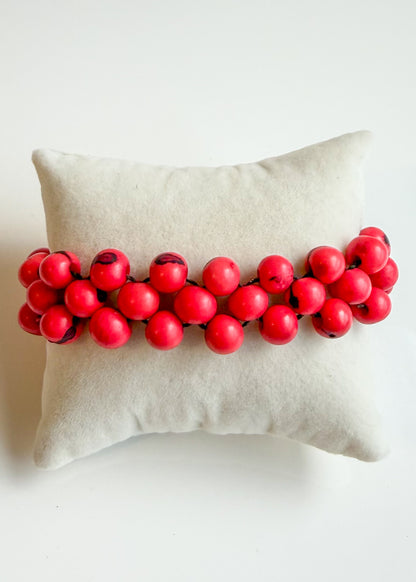 Açaí seed bracelet handcrafted by an independent Brazilian artisan