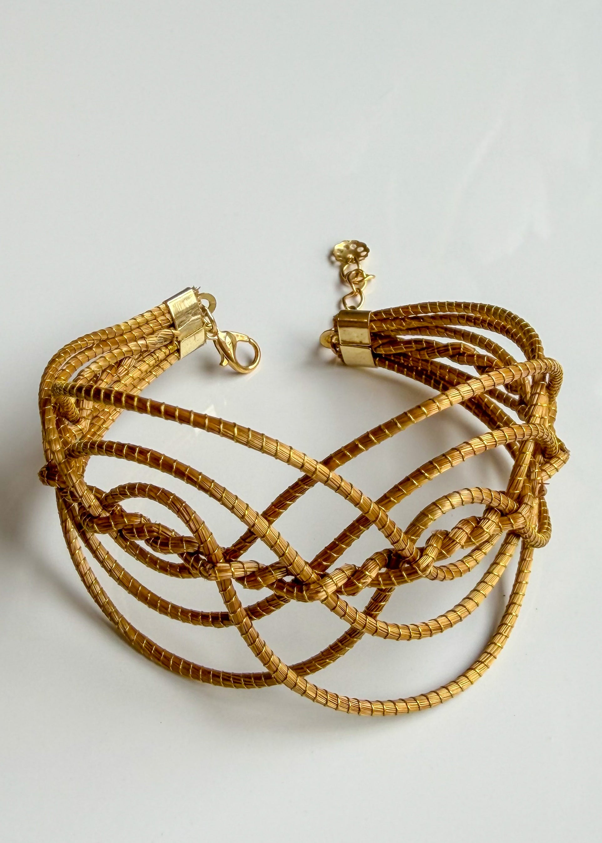 Golden Loop Capim Dourado statement cuff from Brazil detail